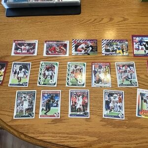 Lot 17 college football cards